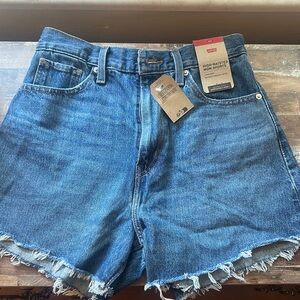 Levi’s Short